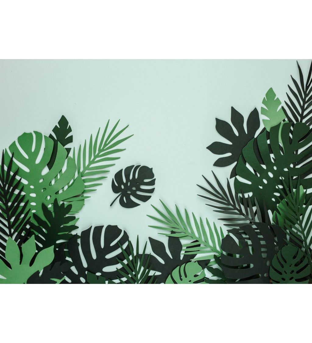 Papierová dekorácia v podobe zelených listov